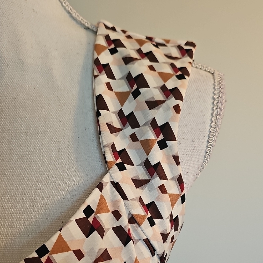 White House Black Market Multicolor Geometric Tank Top - Picture 3 of 7
